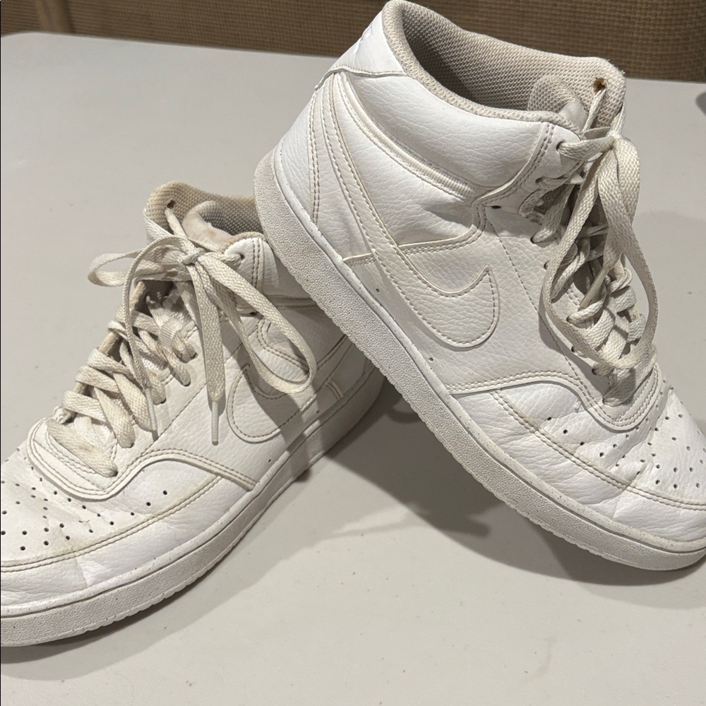 Nike Women’s Nike Court Vision Mid Sneaker.  Size 7. White